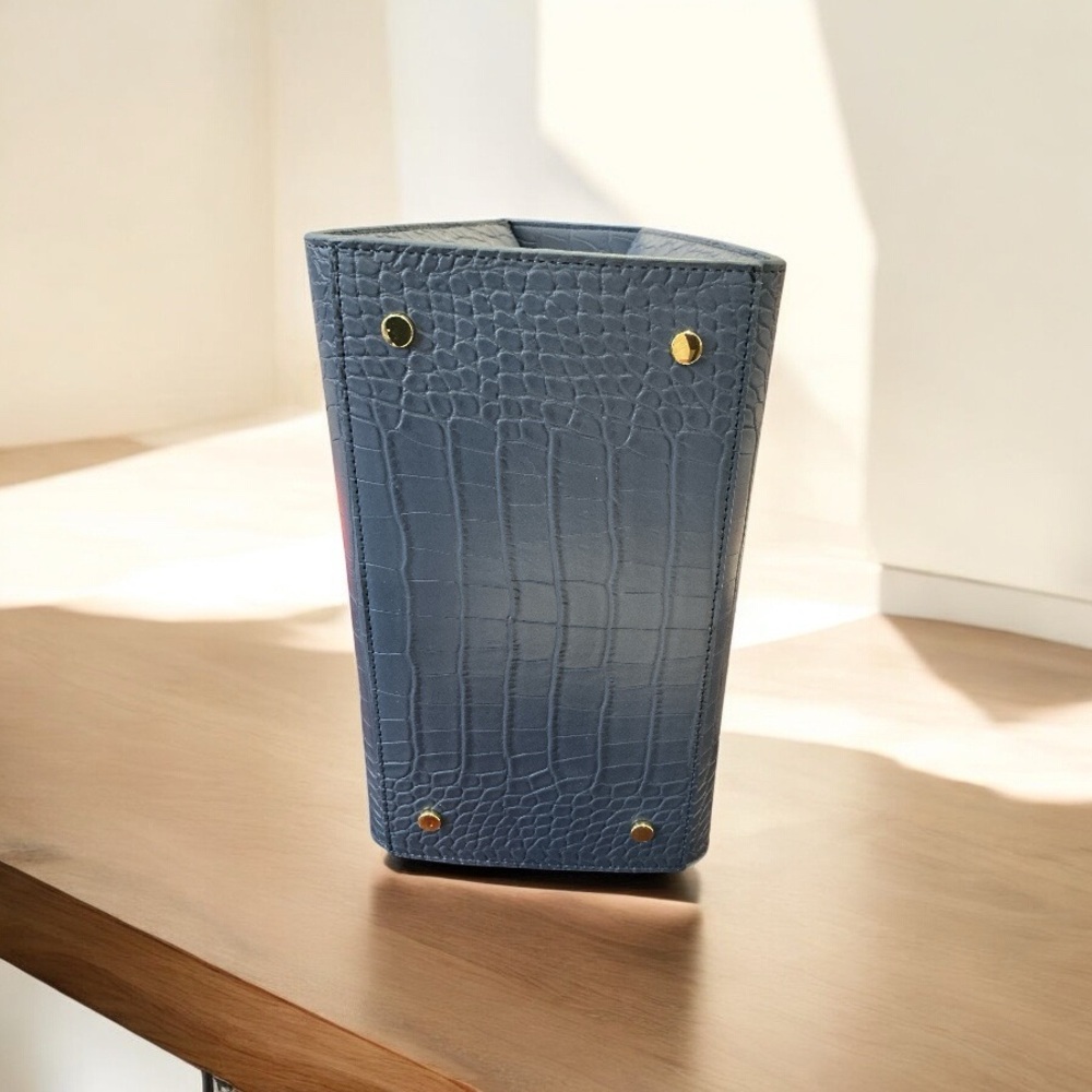 Modern Picnic Croc-Embossed Luncher Bag in Blue - Picture 4 of 4
